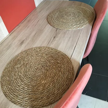 Terracotta : De Charme En Avesnois 別荘